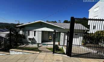 Imagem: 3 dormitórios, 1 banheiros, 1 vaga na garagem