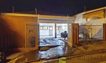 Imagem 3: CASA ESPAÇOSA E VERSÁTIL COM 3 DORMITÓRIOS, SUÍTE COM HIDROMASSAGEM, ÁREA GOURMET INTERNA