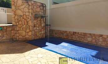 Imagem 7: LUXO E CONFORTO: ALUGUE AGORA UMA ESPETACULAR CASA EM CONDOMÍNIO COM 04 SUÍTES E PISCINA!