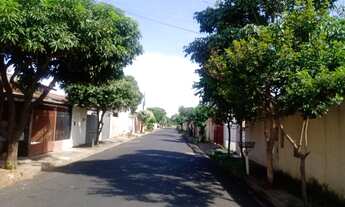 Imagem 7: UNICO! ÓTIMO TERRENO DE 10X20=200M², CONSTRUIDO DE TODOS OS LADOS, TODO MURADO, EM EXCELEN