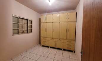 Imagem 2: CASA PARA LOCAÇÃO SENDO , 01 SALA, DORMITÓRIO, SALA, COZINHA COM ARMÁRIO, 01 GARAGEN COBER