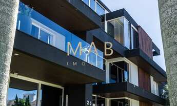 Imagem 6: Casa de Altíssimo Padrão com 4 Pavimentos à Venda em Jurerê Internacional, Florianópolis S