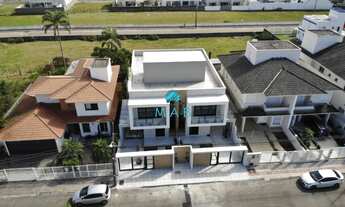 Imagem 7: Sobrado Geminado, de Alto Padrão, à Venda em Região Nobre de Ingleses - Florianópolis, SC!