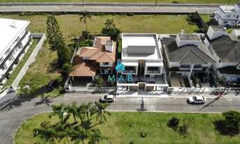 Imagem 3: Sobrado Geminado, de Alto Padrão, à Venda em Região Nobre de Ingleses - Florianópolis, SC!