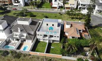 Imagem 5: Sobrado Geminado, de Alto Padrão, à Venda em Região Nobre de Ingleses - Florianópolis, SC!