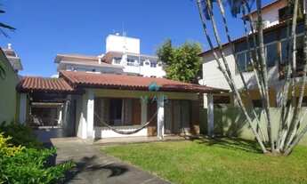 Imagem: Casa Térrea à Venda em Localização Super