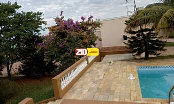 Imagem 4: CASA COM PADRÃO DE CHÁCARA NO CENTRO DA CIDADE- EDÍCULA - JARDIM MOACYR ARRUDA