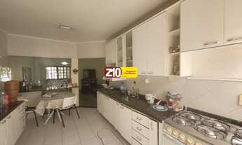 Imagem 2: SOBRADO EM EXCELENTE LOCALIZAÇÃO COM 03 DORMITÓRIOS - JARDIM REGINA - INDAIATUBA SP