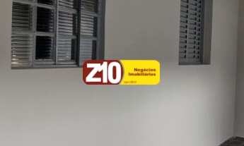 Imagem: CASA TÉRREA DE FUNDO COM ÓTIMA LOCALIZAÇÃO