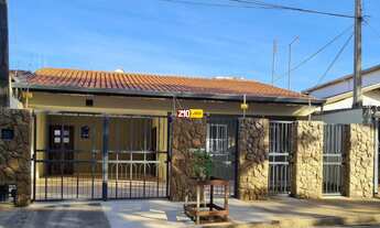 Imagem: EXCELENTE CASA A VENDA COM 03 DORMITÓRIOS