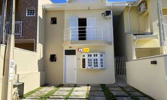 Imagem: LINDO SOBRADO, 03 DORMITÓRIOS, SENDO 02