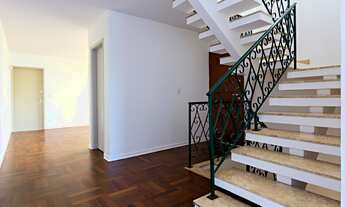 Imagem 2: Venda de casa no Alto do Pinheiros com 215m² de terreno e 239m² de construção, 3 quartos s