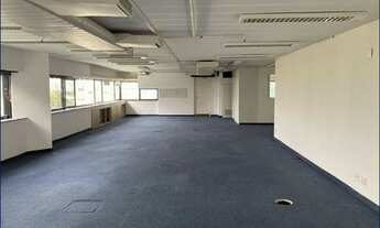 Imagem 2: Locação de Meia Laje no Brooklin Paulista com 139,59m. Com 3 vagas por conjunto, várias sa