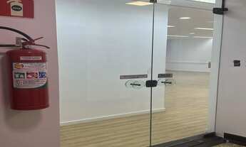 Imagem 4: Locação de conjunto comercial na Berrini com 320m, 3 vagas de garagem, potencial para 30