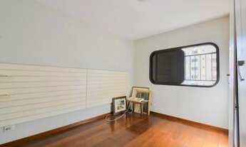 Imagem 7: Venda de Apartamento na Aclimação com 195m, 3 dormitórios sendo 2 suítes, 5 banheiros, sal