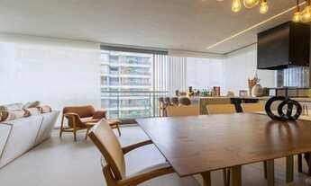 Imagem 4: Venda de Apartamento no Brooklin com 167m², 3 quartos sendo 2 suítes um contendo closet, 3