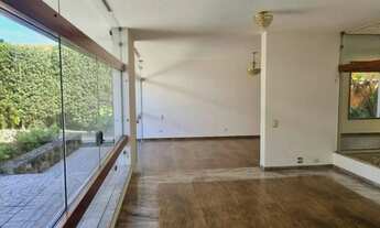 Imagem 5: Venda de Casa em Interlagos com 793m², 4 dormitórios sendo 2 suítes, sala para 3 livings