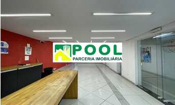 Imagem: Casa Comercial de 3 andares, ao lado do