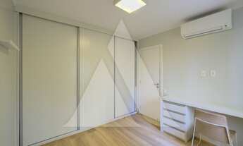 Imagem 7: Apartamento em Moema, 238 m², 4 dormitórios ( sendo 2 suítes ), ar condicionado, mobiliado