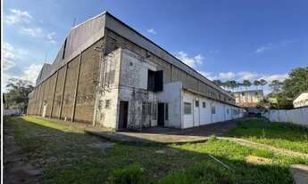 Imagem 2: Imóvel industrial completo, com logística, docas e cabine primária.Área construída: 6.200m