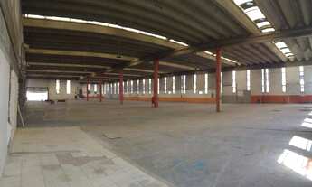 Imagem 4: Imóvel industrial completo, com logística, docas e cabine primária.* Área construída: 5.00