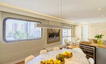 Imagem 3: Venda de apto no Ibirapuera de 115mts reformado 3 suítes,cozinha integrada,2 salas,lavabo