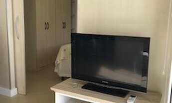 Imagem 4: Vendo Apartamento Mobiliado, no Brooklin, 01 Dormitório 54mts, 1 vaga de garagem, varanda