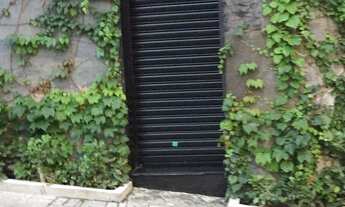 Imagem 4: Aluguel de Depósito de 110 m2, no Cambuci, Entrada única / fechadura eletrônica; 2 salões