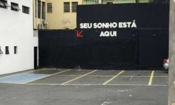 Imagem 2: Venda de Terreno com 770 m² de área total e 600 m² de área construída Excepcionalmente bem