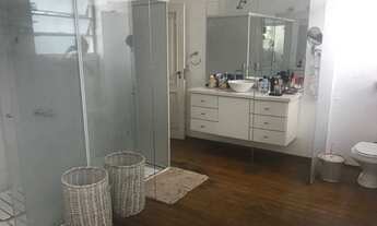 Imagem 7: Venda Prédio recuado, na Bela Vista, 284mts,4 dormitórios, sendo 1 suíte com armários, 3 v