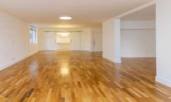 Imagem 7: Vendo apartamento reformado de 270m2 de área útil, 03 dormitórios, sendo 02 suítes, lavabo