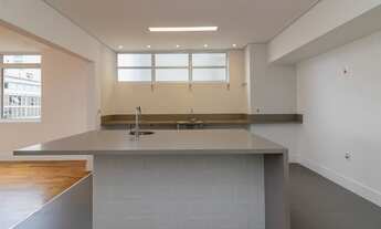 Imagem 6: Vendo apartamento reformado de 270m2 de área útil, 03 dormitórios, sendo 02 suítes, lavabo