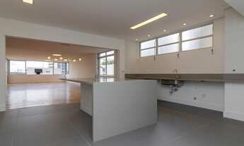 Imagem 2: Vendo apartamento reformado de 270m2 de área útil, 03 dormitórios, sendo 02 suítes, lavabo