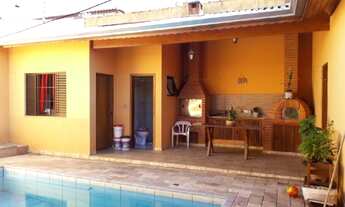 Imagem: Linda casa à vendano Centro da Cidade