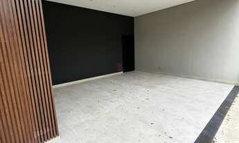 Imagem 5: Imponente Casa em Condomínio à Venda em Boituva-SP, Portal Ville Azaleia: 3 Quartos, 3 Suí