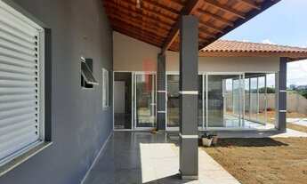 Imagem 2: Casa à Venda com 04 Dormitórios em Boituva