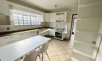 Imagem 2: Casa tríplex 4 quartos e 4 vagas de garagem à venda no Jardim Botânico em Curitiba/PR