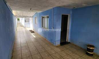 Imagem 4: Casa com Amplo terreno em Excelente Localização. Ótimo para Construtor e Investidor. Prop