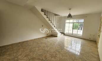 Imagem: CASA À VENDA 04 DORMITÓRIOS, GARAGEM COBERTA