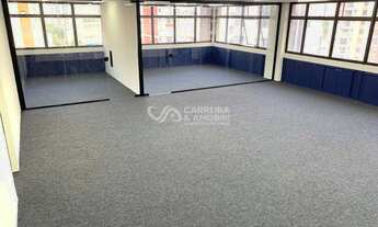 Imagem 5: Sala Comercial de Alto Padrão com 3 Salas e 2 Vagas de Garagem no Brooklin Paulista - São