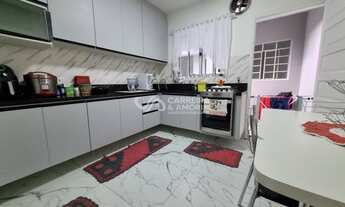 Imagem 6: CASA A VENDA, REFORMADA, 3 DORMITÓRIOS, SUÍTE, SALA, COZINHA, 2 VAGAS DE GARAGEM COBERTAS