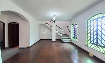 Imagem 3: VENHA CONHECER ESSA ESPETACULAR CASA DE 3 QUARTOS COM 1 SUÍTE NA ZONA SUL DE SÃO PAULO, CO