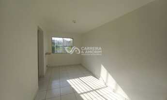 Imagem 2: ALUGO APARTAMENTO PNE COM 02 DORMITÓRIOS, SALA 2 AMBIENTES COM VAGA DE GARAGEM NO HORTO DO