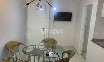 Imagem 5: Totalmente mobiliado, o imóvel já conta com itens essenciais, como máquina lava e seca