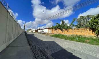 Imagem: Terreno residencial para Venda em rua pública