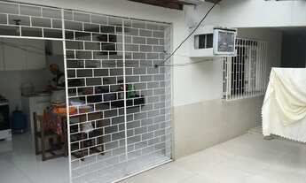 Imagem 3: Casa residencial para Venda em rua Pública no Conjunto ACM, Feira de Santana, 5 quartos se