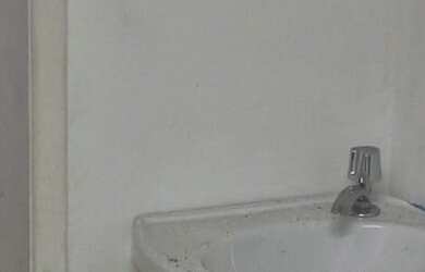 Imagem 6: Sala comercial para Venda, em prédio empresarial, Recreio Ipitanga, Lauro de Freitas 55 m²