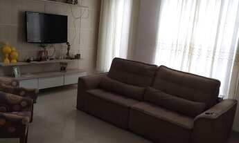 Imagem: Casa no Capuchinhos, Duplex, em Rua Pública