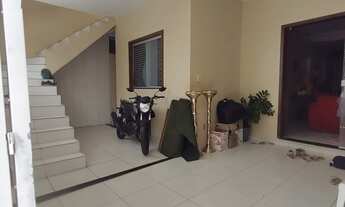 Imagem: Casa no Campo Limpo, em Rua Pública, Triplex