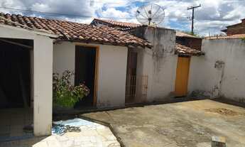 Imagem 4: Casa residencial para Venda na AV. Medeiros Neto, Itaberaba, com Quarto, sala, banheiro